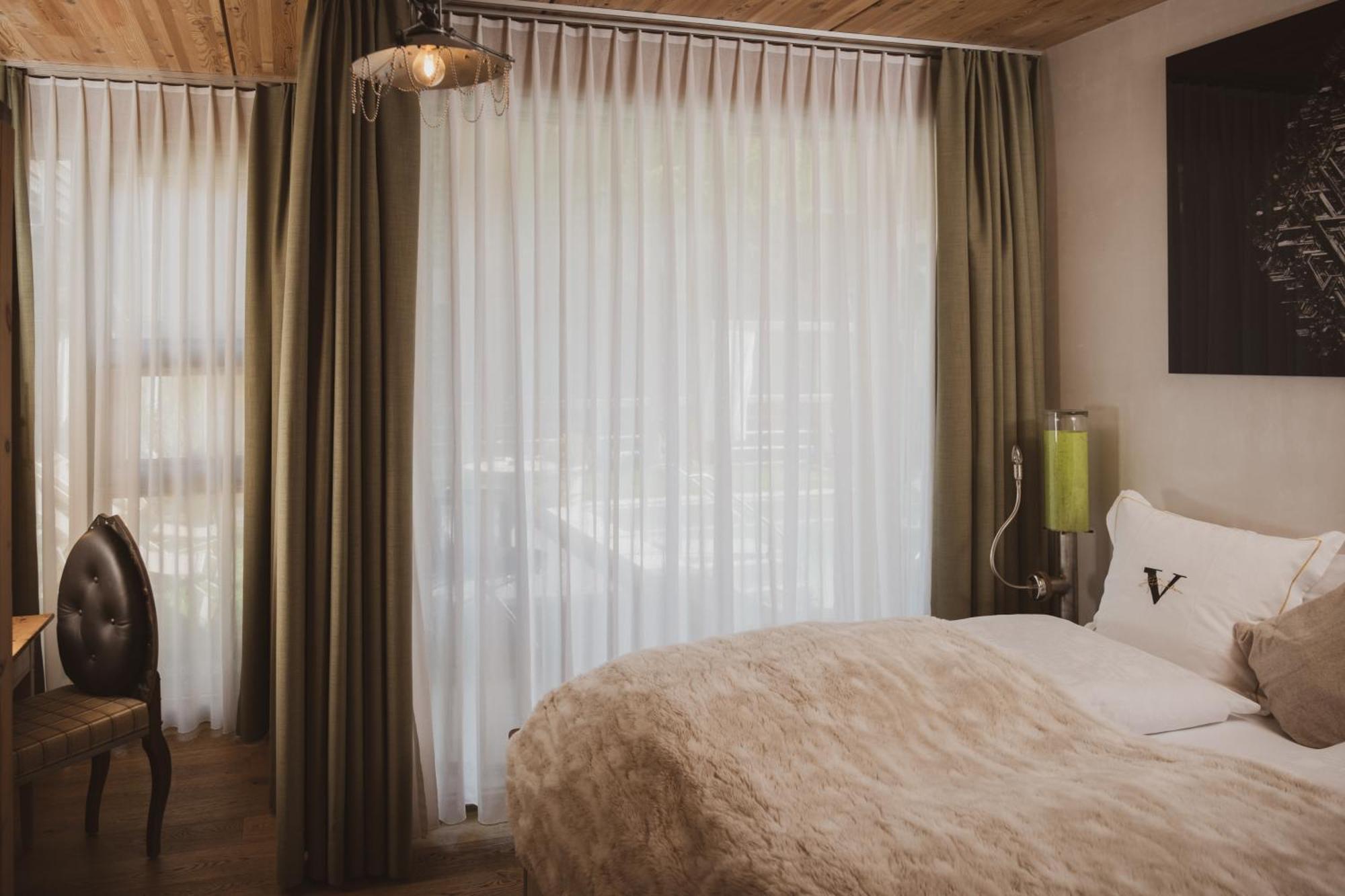 Backstage Hotel Serviced Apartments Zermatt Exterior foto